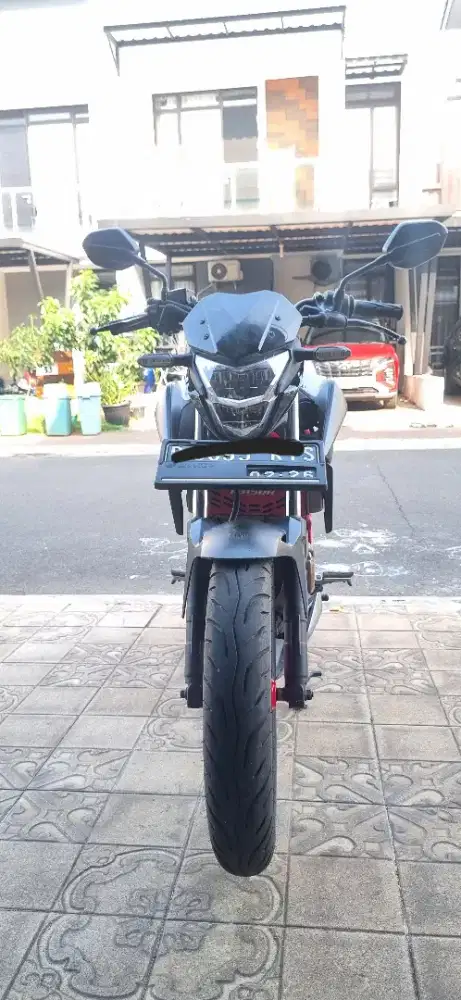 Honda CB 150R Streetfire Siap Pakai di Metland Transyogi