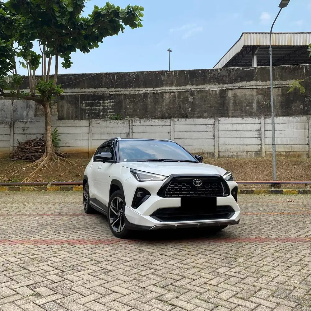 2023 Toyota Yaris 1.5 S Cross GR Hybrid TSS Two Tone