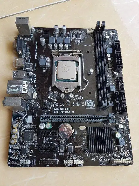 Sepaket Intel G4560 | Gigabyte H110M-H lga 1151 gen 6 dan 7 intel