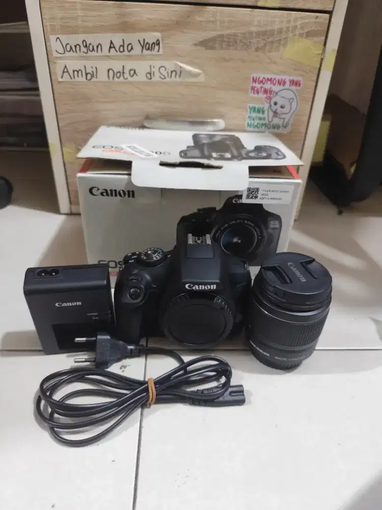 Kamera Canon Eos R100 18-45mm