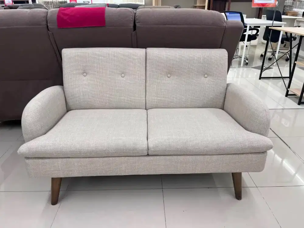 Soga 2 seater cream