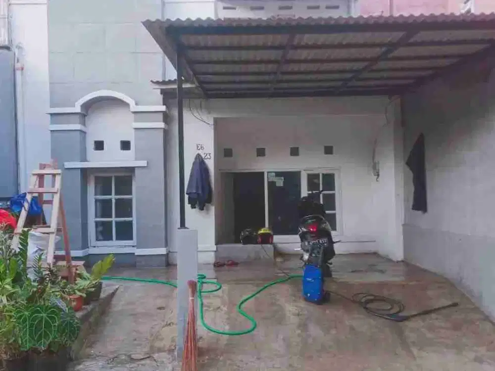 Rumah di Puri Bintaro, Liverpool