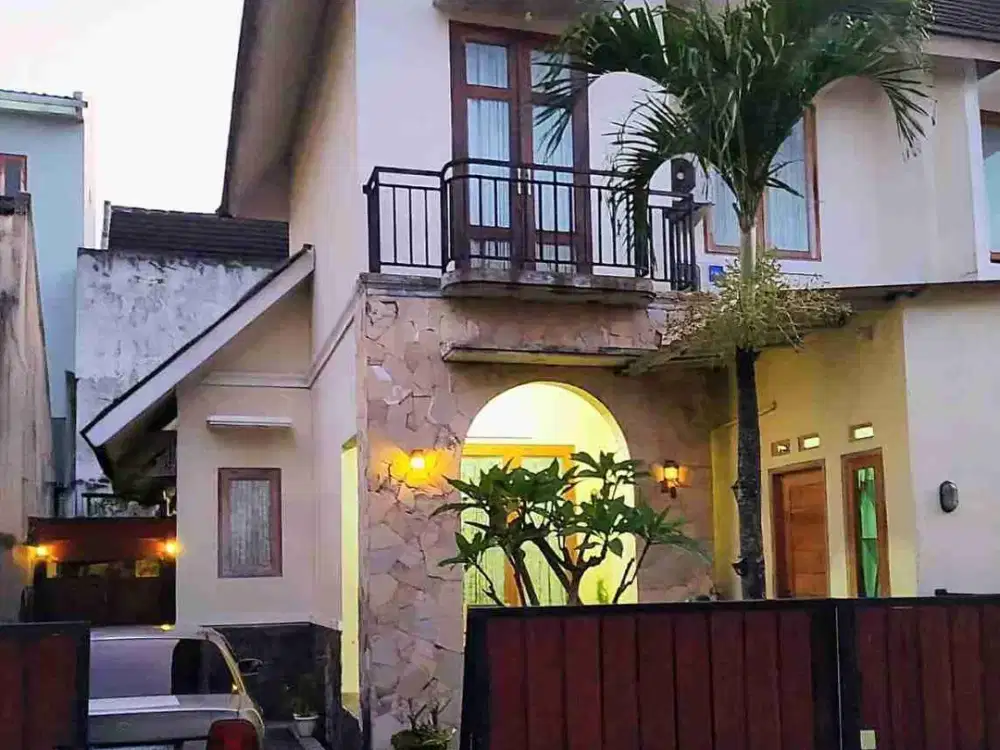 dijual rumah aktif full furnished dibelakang kampus umy