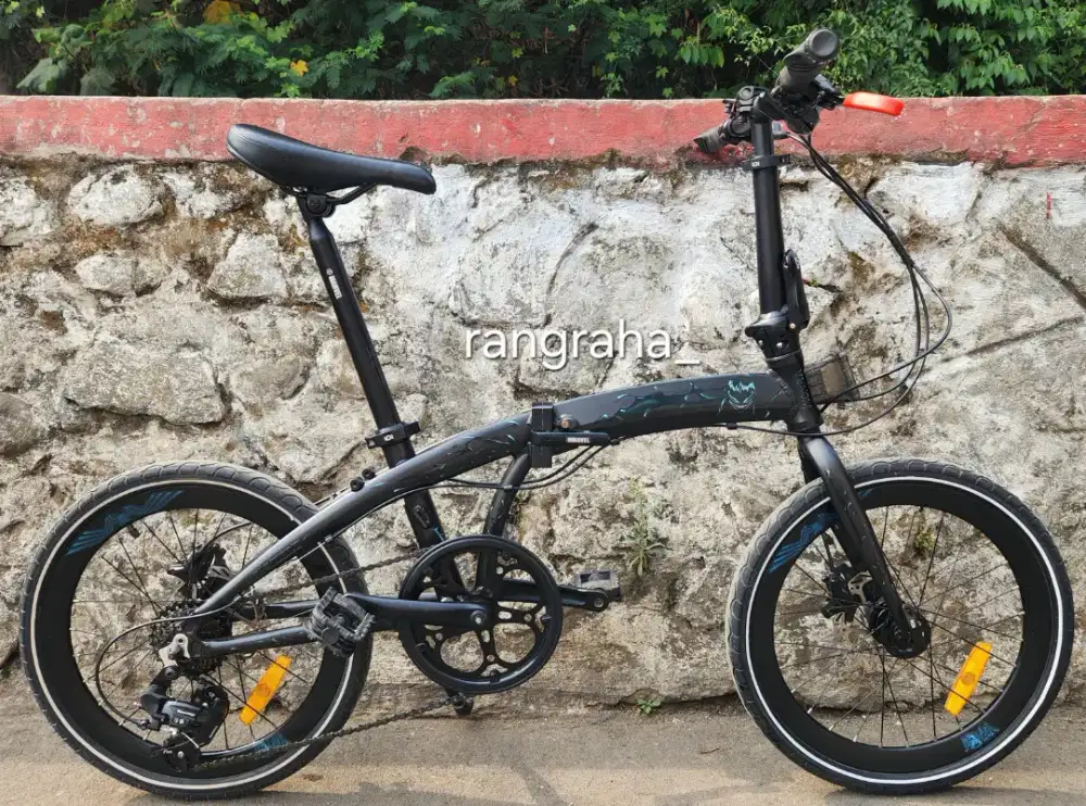 Sepeda Lipat Element Ecosmo Venom Edition