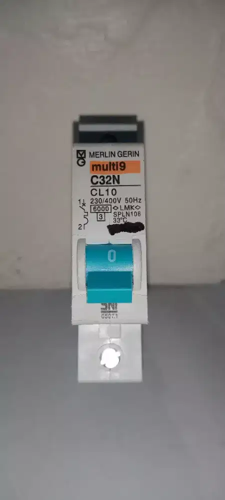 MCB merk Merlin Gerin CL10/10 Ampere/2200 VA/Watt.
