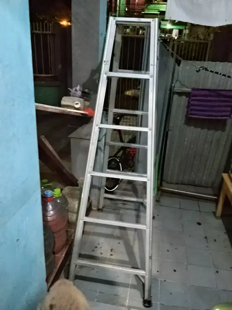 Tangga Lipat Aluminium