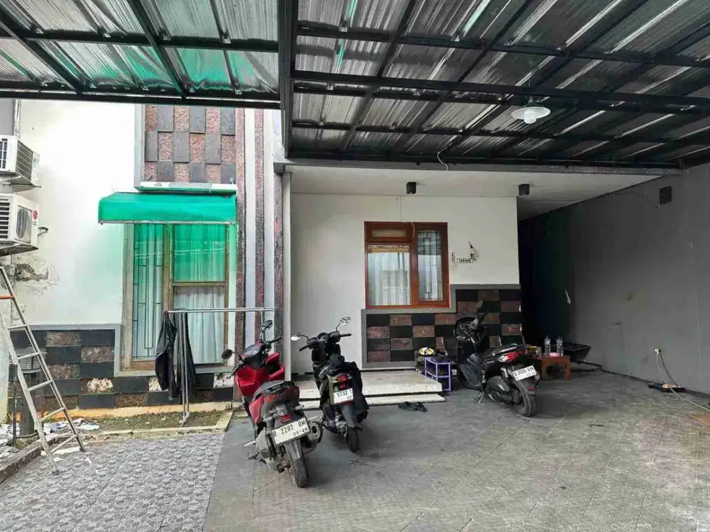 Rumah Dalam Town House di Ciracas Jaktim