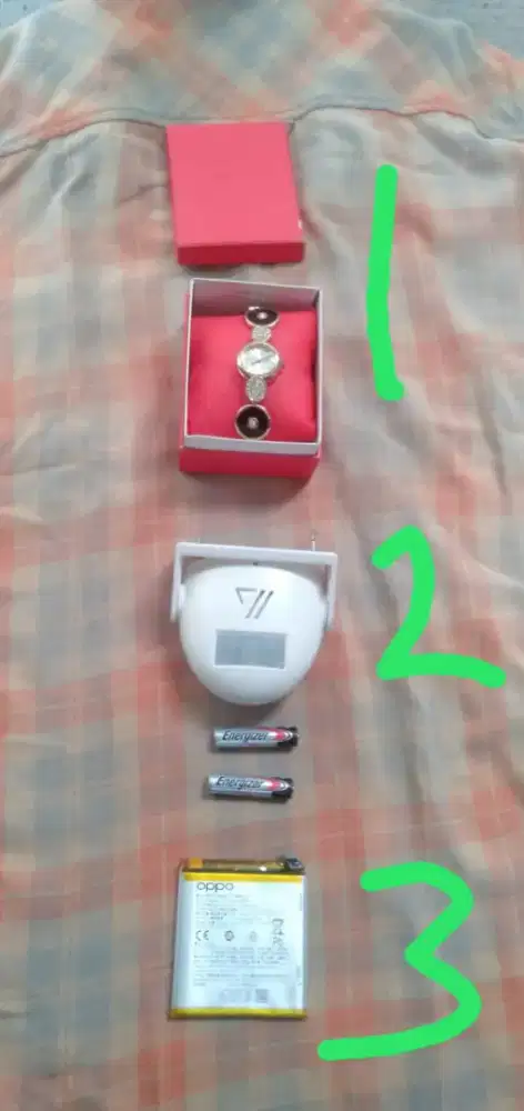 Di jual semua peralatan di foto ini yg butuh dan minat wa dan hp