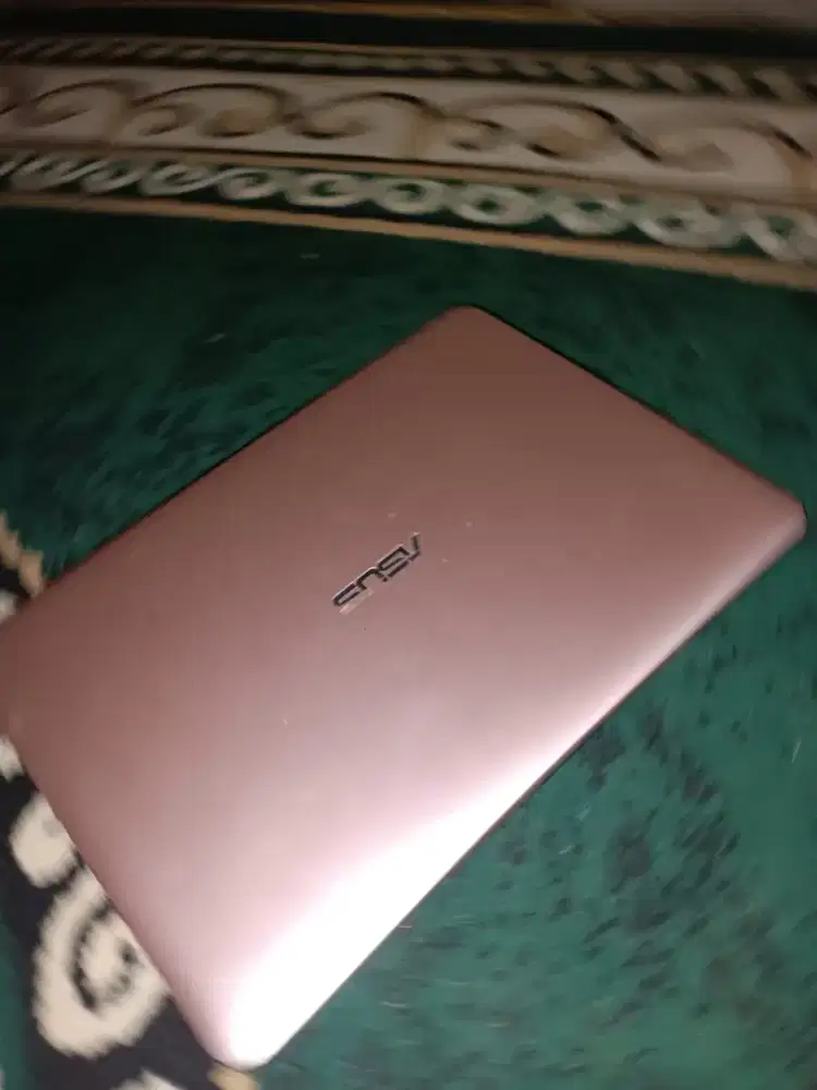 ASUS VivoBook Max X441BA AMD A4 RAM 4GB HDD 1TB + Charger & Tas