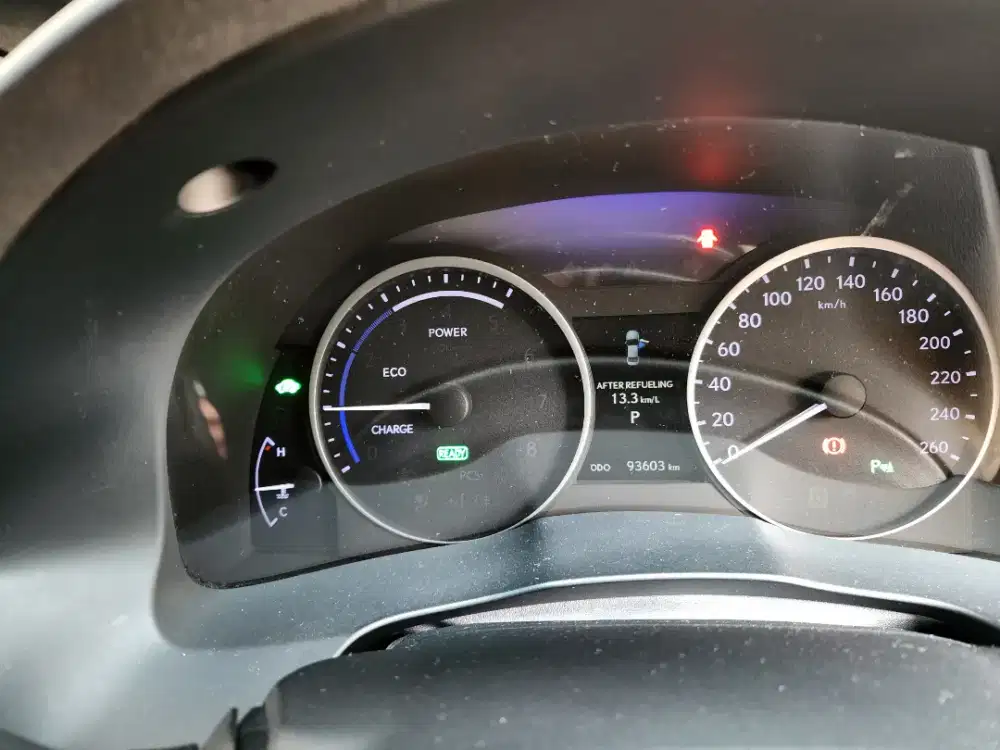 Lexus ES300h [Hybrid] 2013
