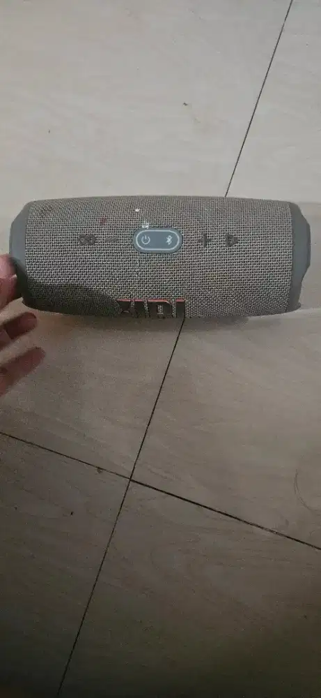 Jbl charge 5 kondisi normal