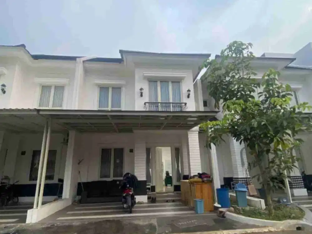 Rumah second rasa baru 2 lantai di grand wisata Bekasi Timur murah meriah