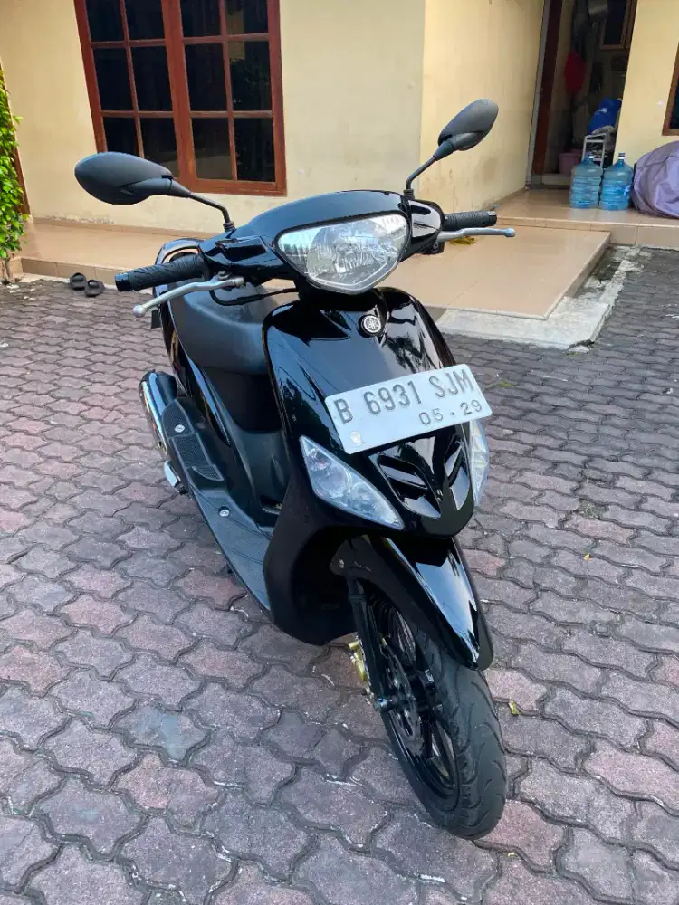 YAMAH MIO SPORTY TAHUN 2007 5TL WARNA HITAM