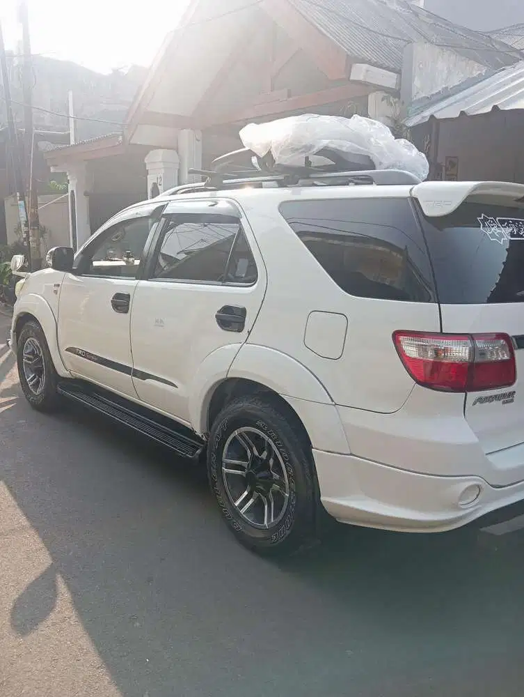 Toyota Fortuner 2011 Diesel