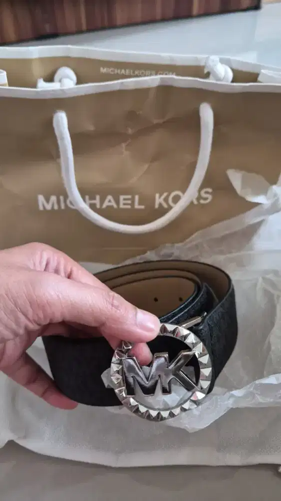 Michael Michael Kors MK Logo Belt – Size M