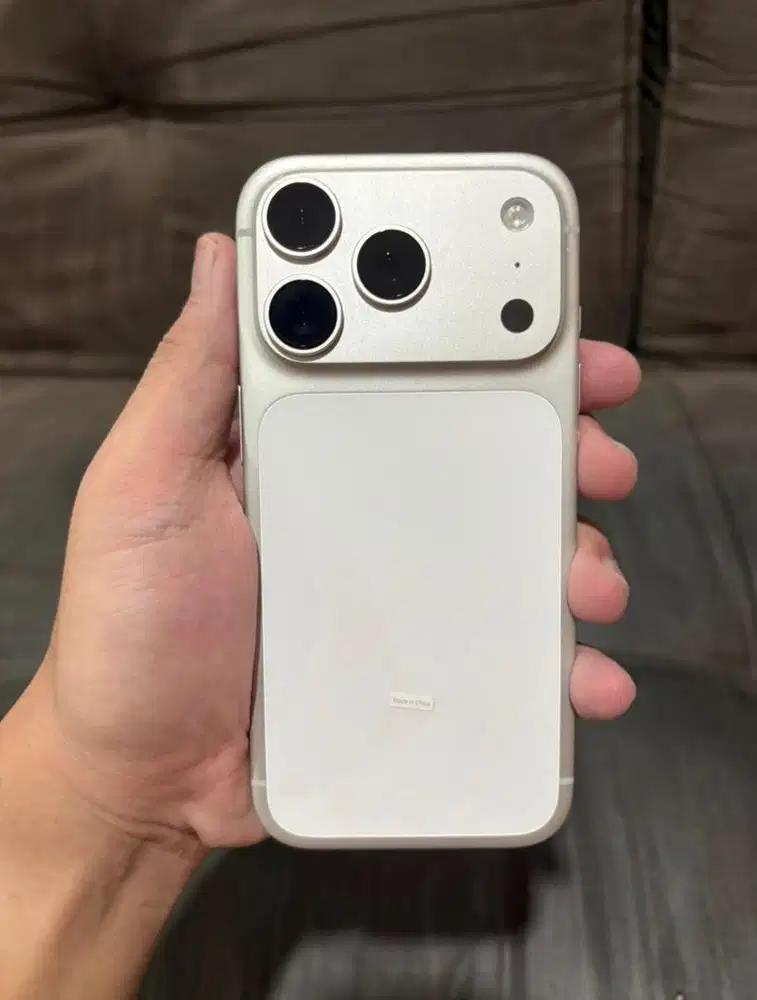 IPHONE 17 PRO 256GB SILVER