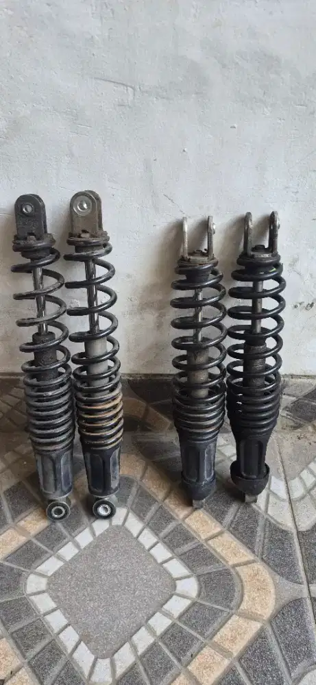 Shock Breker Belakang Motor NMax & Aerox