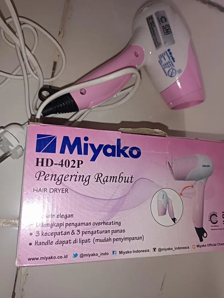 Pengering rambut miyako baru