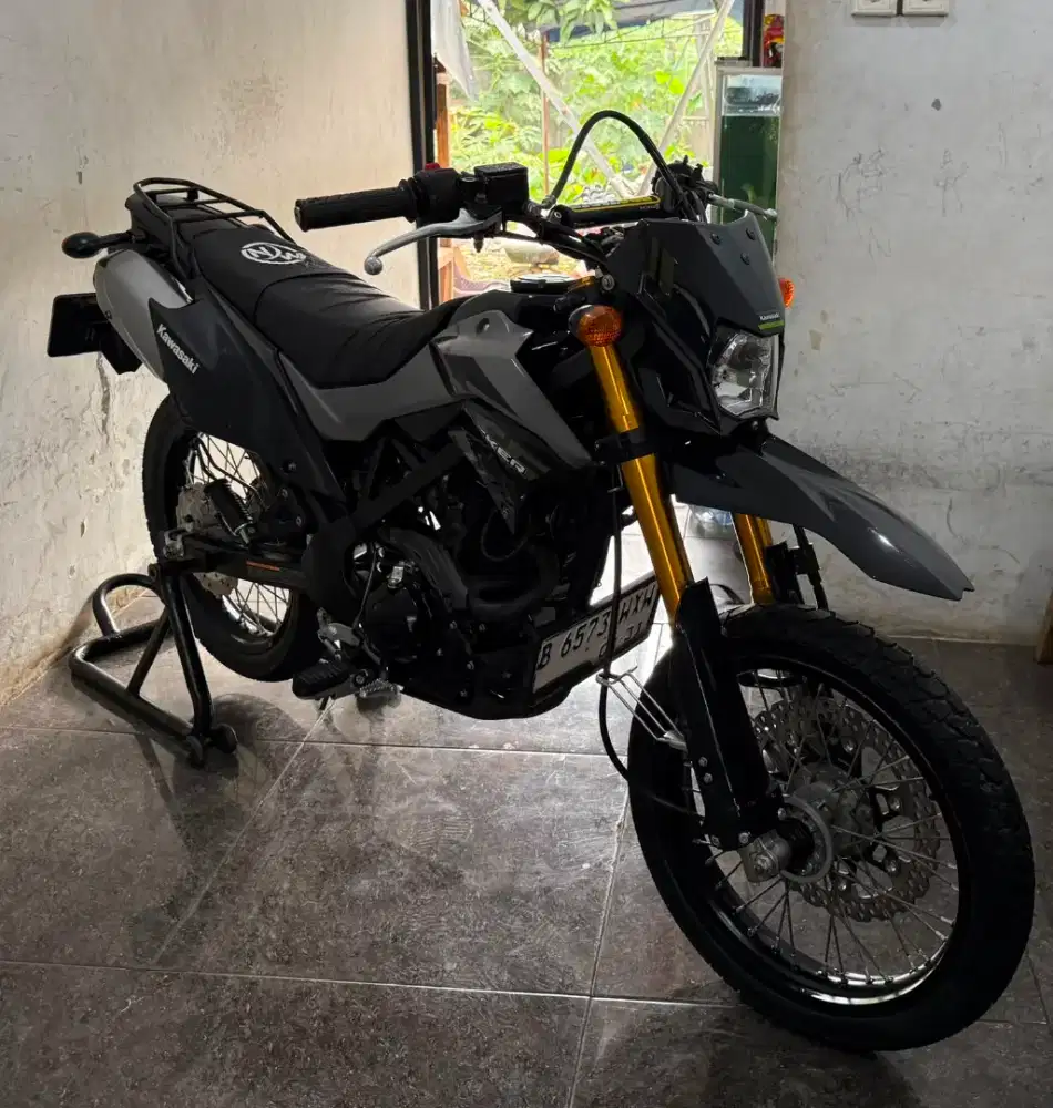JUAL KAWASAKI D - TRACKER SE 2021 KM LOW 8 RB