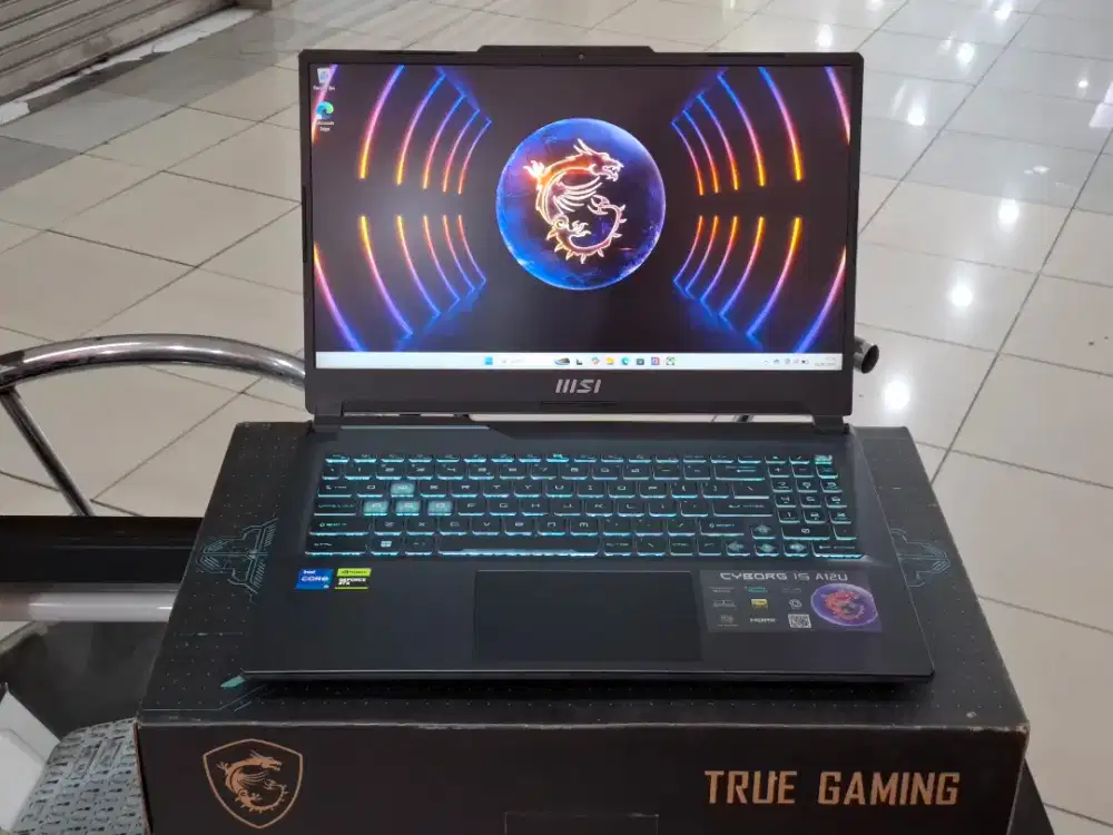 LAPTOP MSI CYBORG 15 A12U Gaming