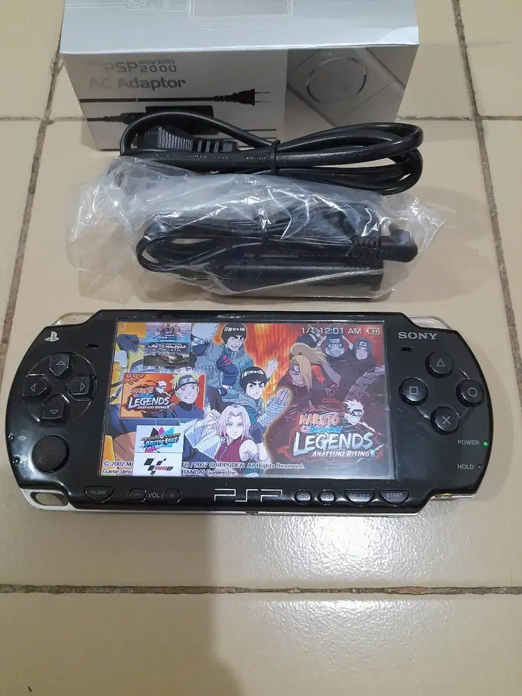 Jual Psp Slim Seri 2000 masih cakep.mulus memory 16gb full game Mantap