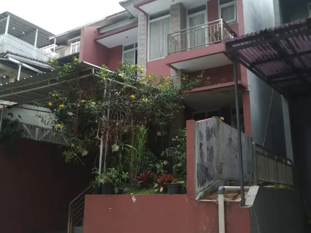 Dijual rumah di komplek griya asri cipageran jalan kolmas cimahi