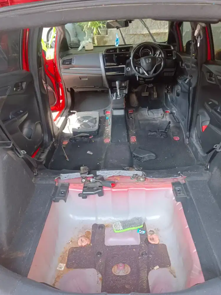 Jasa salon mobil panggilan