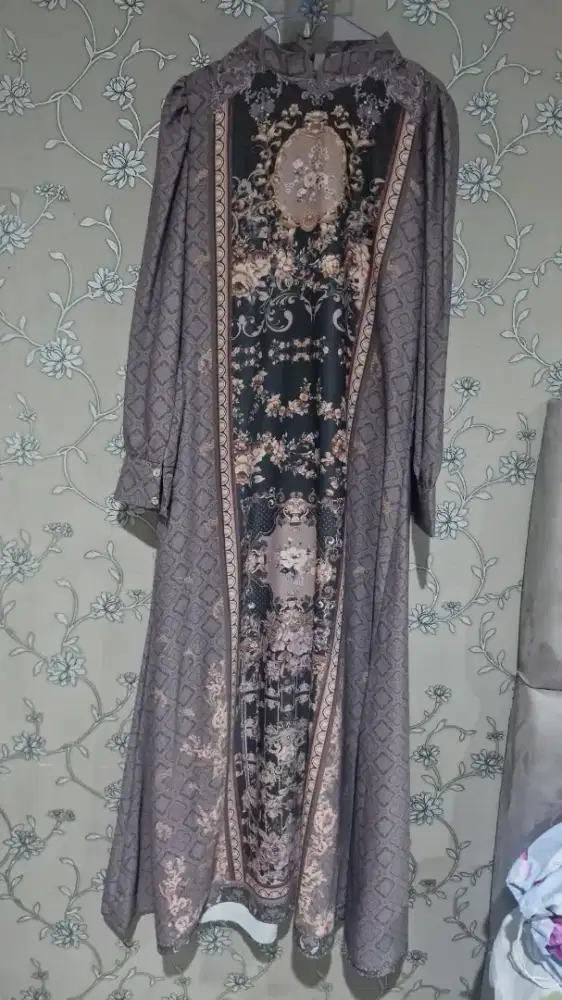 Dress baru 3 kali pakai