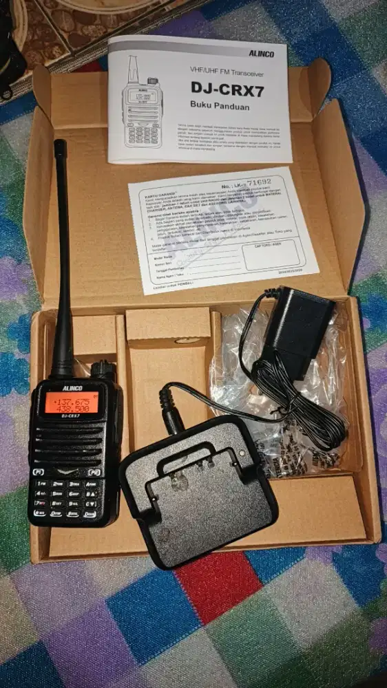 Di jual HT alinco DJCRX7