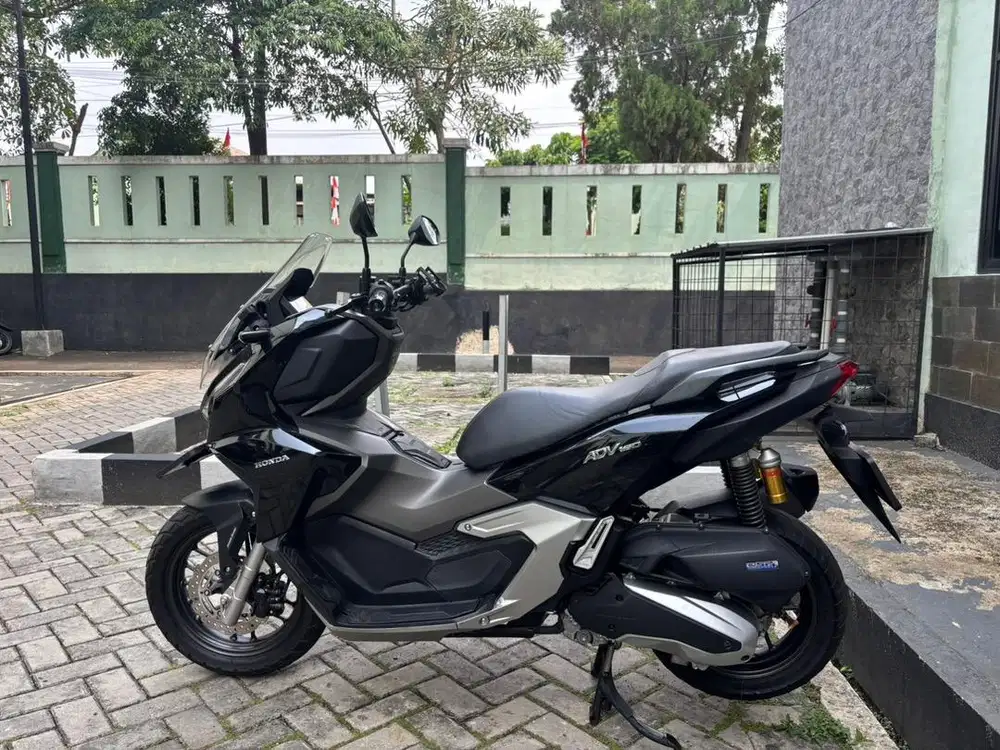 Honda adv 160 cbs tahun 2024 km 20.000