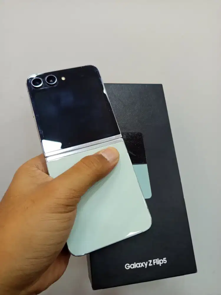 Samsung Flip 5 8/256GB