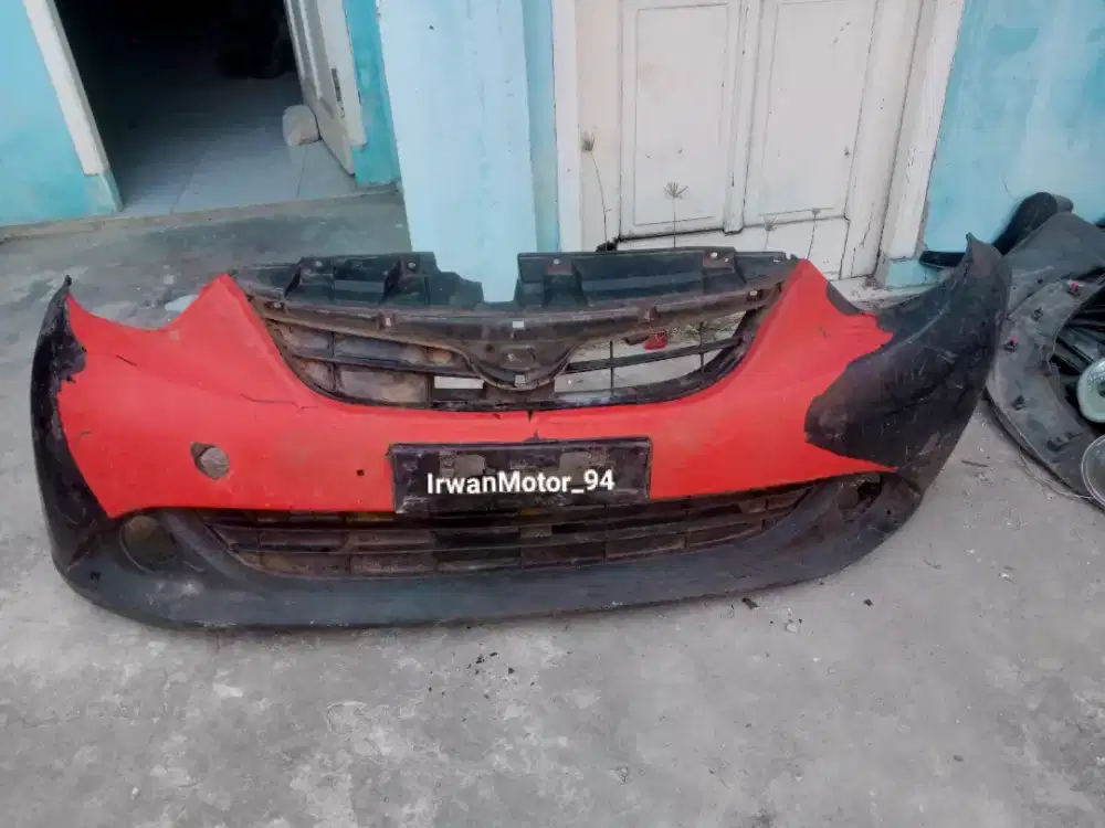 Bumper Bemper depan Daihatsu Sirion Tahun 2010 203
