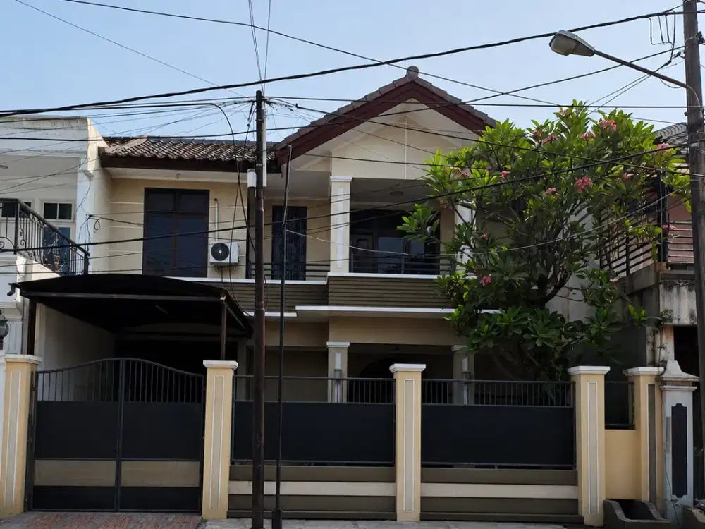 Dijual Cepat Rumah 2 Lantai Area Terdepan Harapan Indah Bekasi
