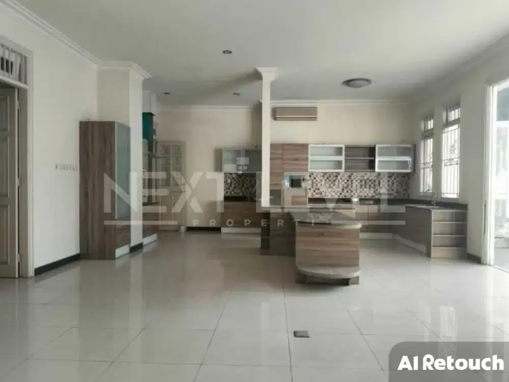 Dijual Rumah Bukit Darmo Golf Minimalis Strategis Siap Huni