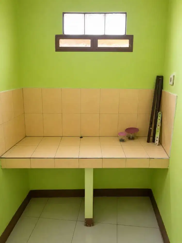 Di sewakan 3 petak