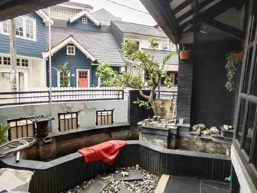 Dijual Rumah Hoek 2,5 lt Griya loka sektor 1.6 Bsd City