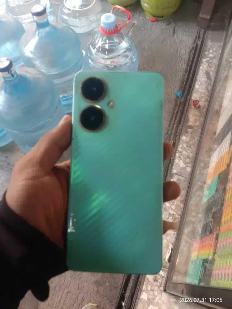 Vivo y27 ram 8/128 batangan dus nya di kampung