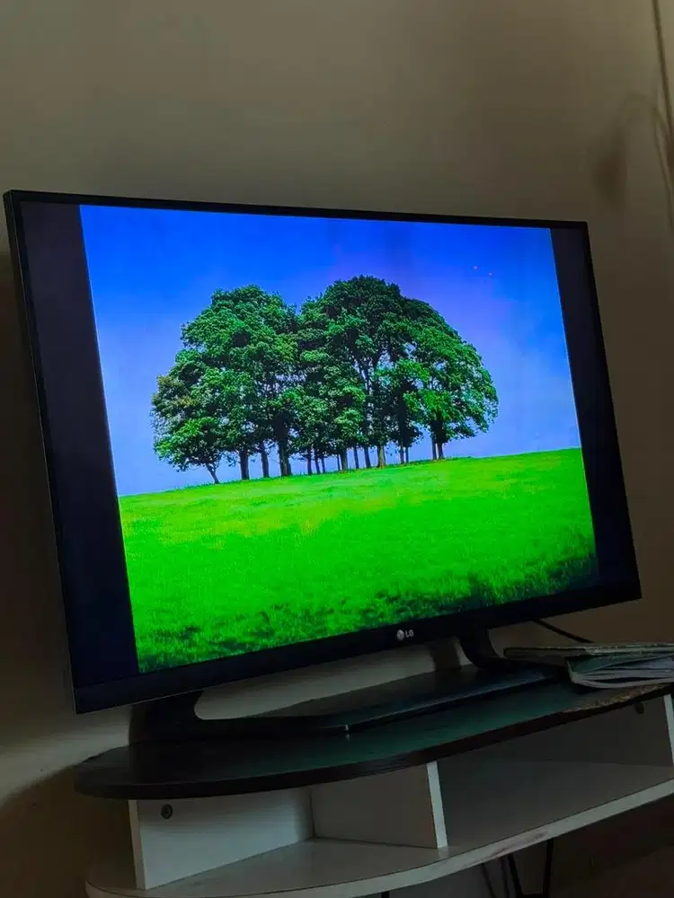LG Smart TV LED 42 Inch