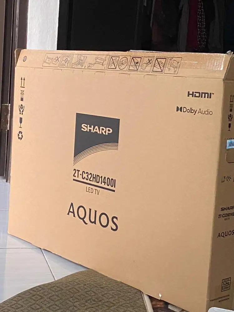 Tv sharp 32 inc masih baru