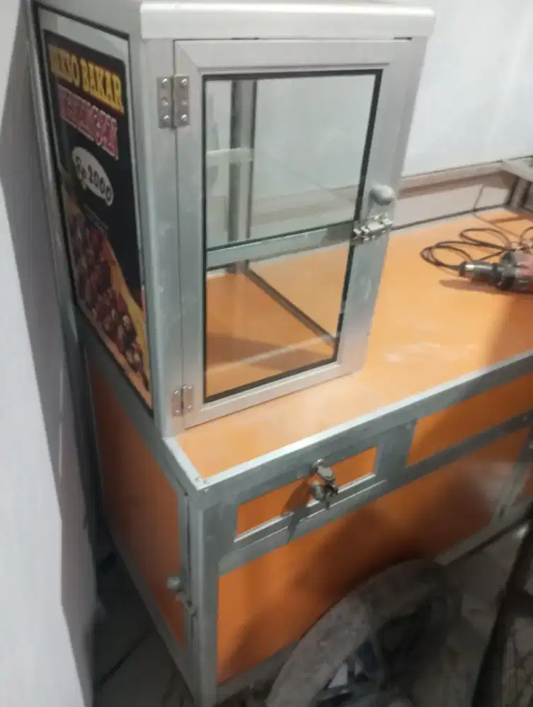 Jual 2 grobak buat usaha