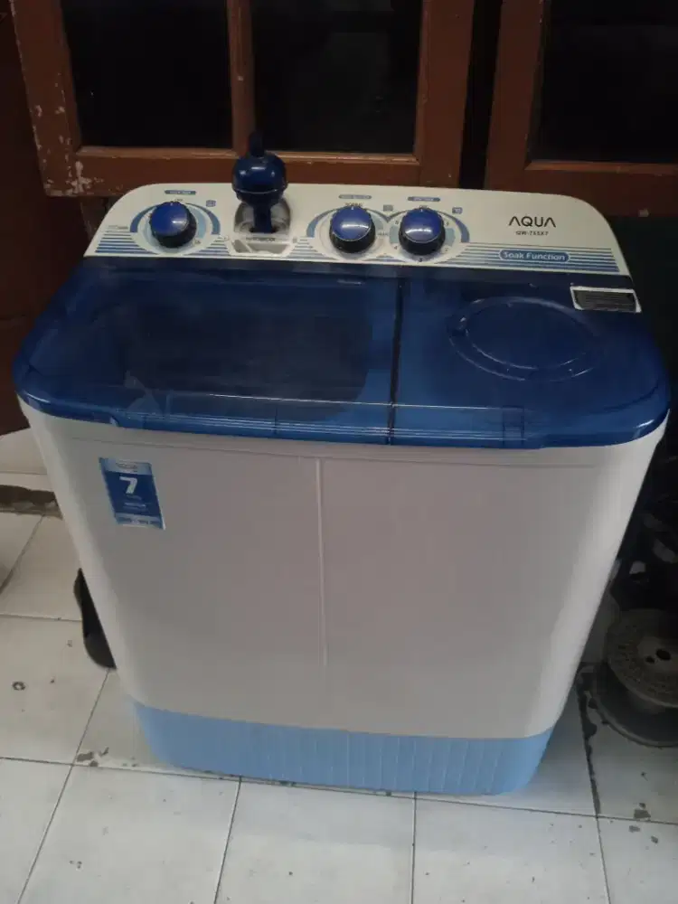 mesin cuci Aqua
