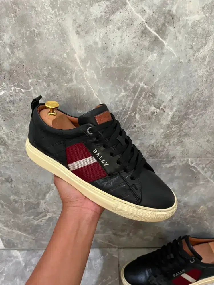 Sepatu Bally Original Sneaker casual bekas prelov gucci lv prada louis