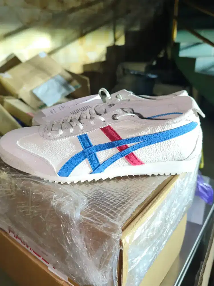 ONITSUKA TIGER MEXICO 66 SD VIN