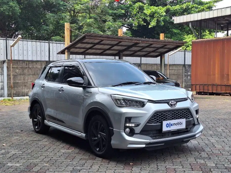 Cash dan Credit Toyota Raize AT 2021 7VH
