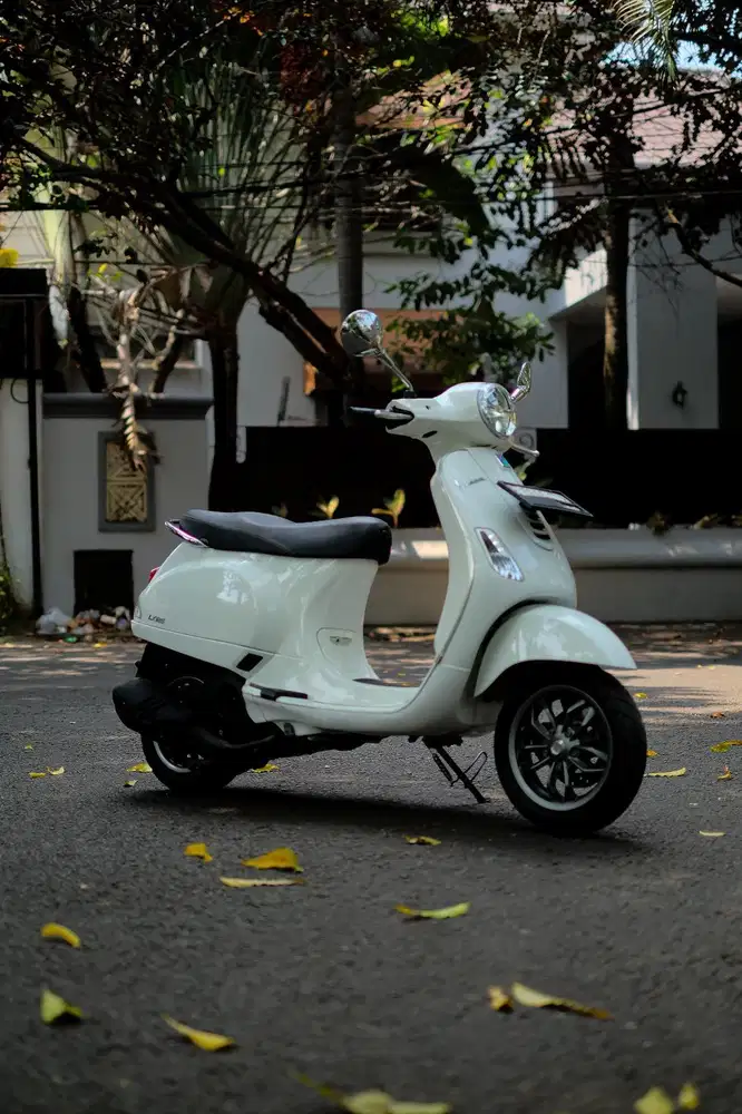 VESPA PIAGGIO LX 125 IGET FACELIFT 2024