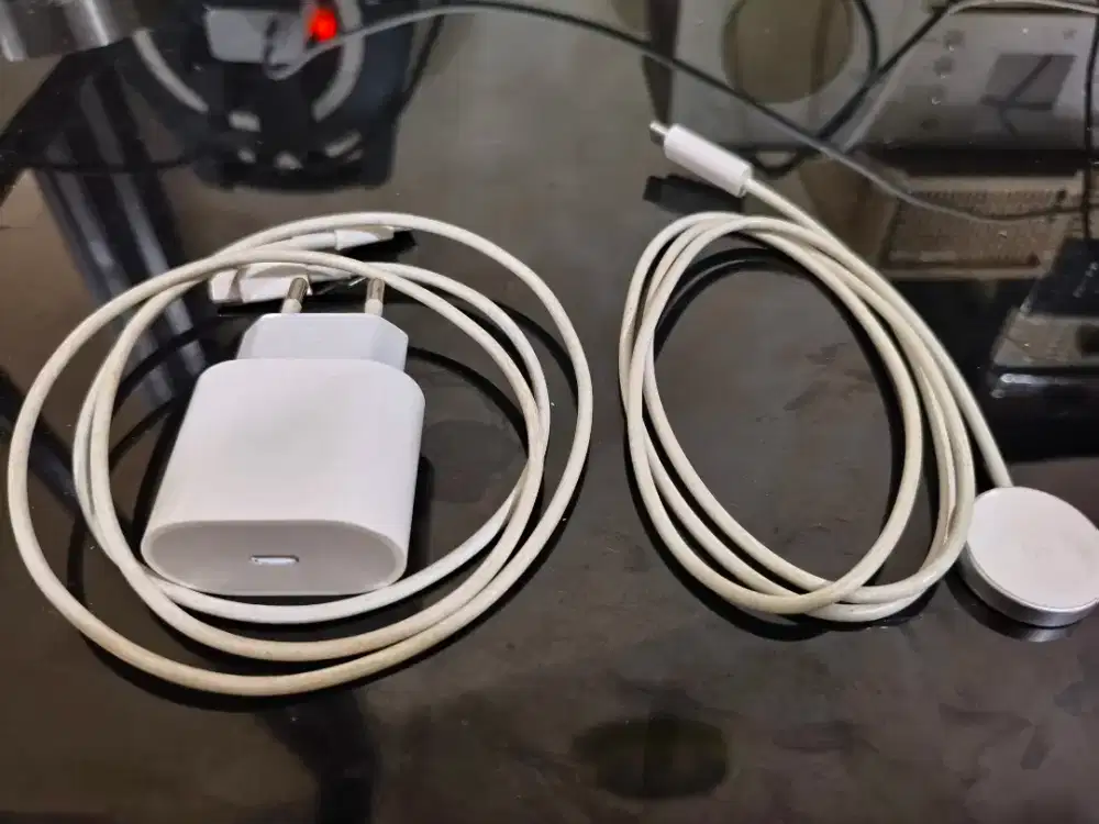 Charger ori Iphone dan apple watch