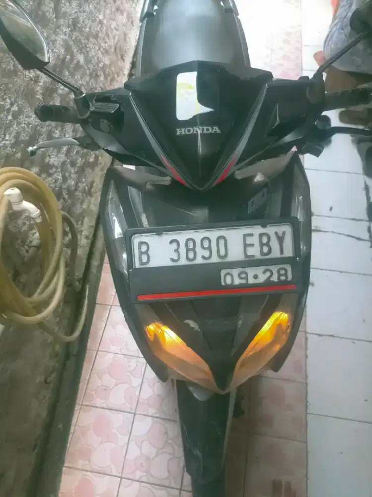 Dijual motor Honda Vario techno 2013