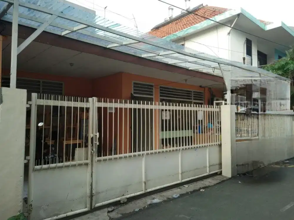 A260 Jual BU Rumah Tua di Susilo Muwardi Grogol Cocok Rumah Kost