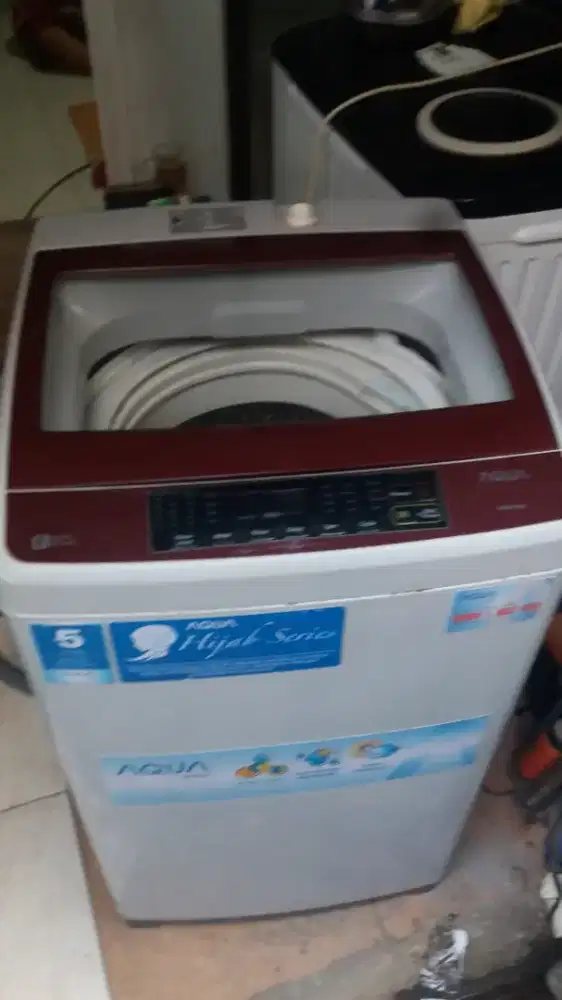 Mesin cuci 1 tabung otomatis AQUA 7kg normal siap pakai nego tipis