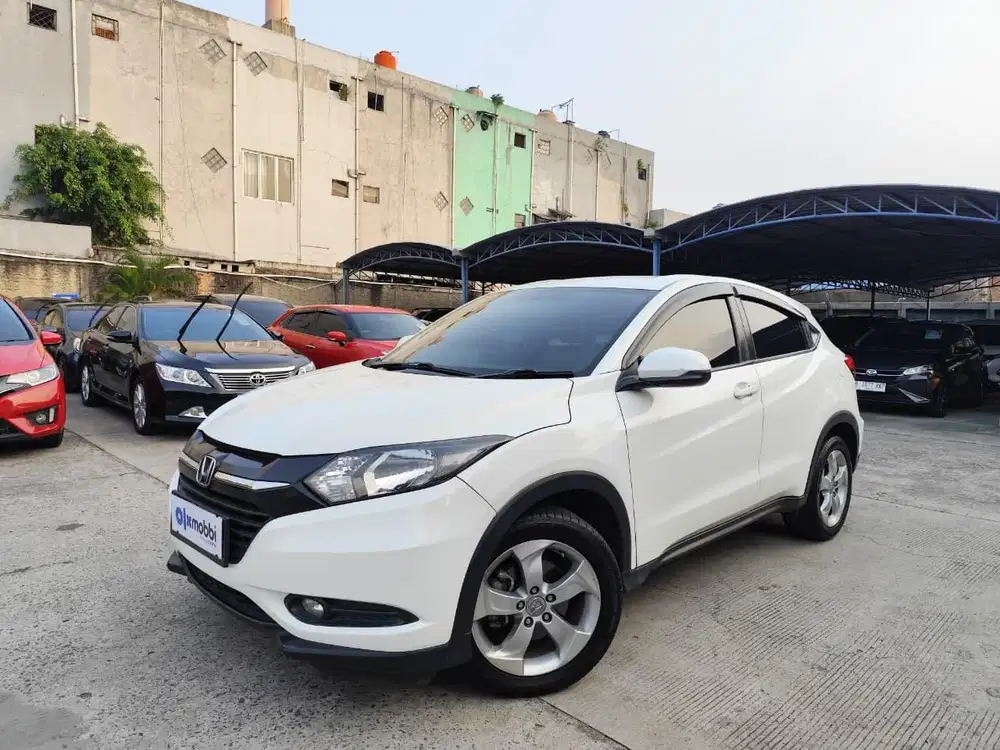 TDP 1 JUTA Honda HR-V 1.5 S Bensin-AT 2015 Abu CBFHB